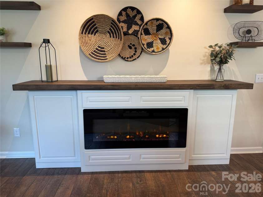918 Kirby Drive, Fort Mill, SC 29715.  MLS# CAR4409955, YatesRealty ID 46381. 