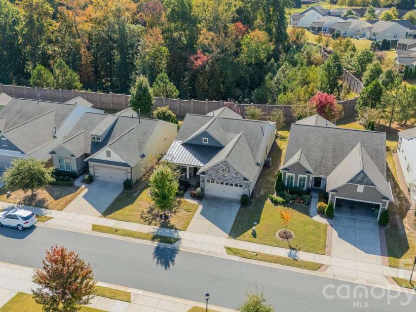 918 Kirby Drive, Fort Mill, SC 29715.  MLS# CAR4409955, YatesRealty ID 46381. 