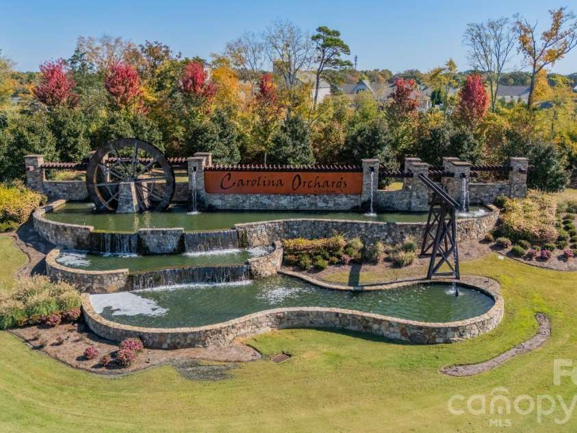 918 Kirby Drive, Fort Mill, SC 29715.  MLS# CAR4409955, YatesRealty ID 46381. 