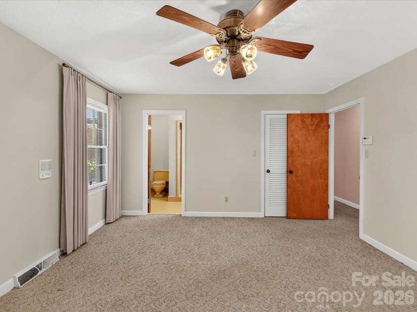 2646 Rolling Hills Drive, Monroe, NC 28110.  MLS# CAR4417200, YatesRealty ID 46383. 