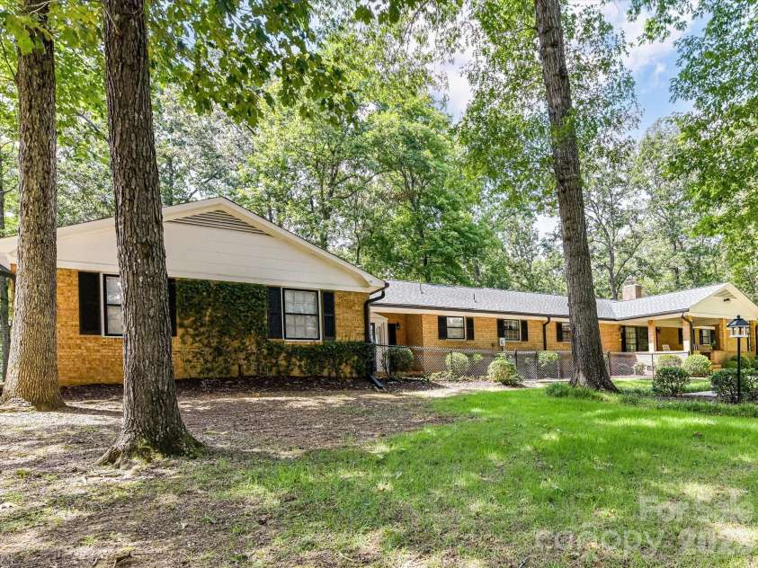 2646 Rolling Hills Drive, Monroe, NC 28110.  MLS# CAR4417200, YatesRealty ID 46383. 