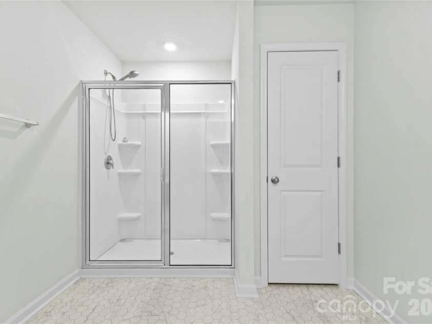 134 Giant Oak Avenue, Statesville, NC 28677.  MLS# CAR4410023, YatesRealty ID 46384. Master shower