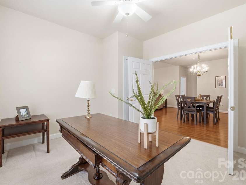 3221 Abbey Walk Lane, Matthews, NC 28105.  MLS# CAR4412406, YatesRealty ID 46386. 