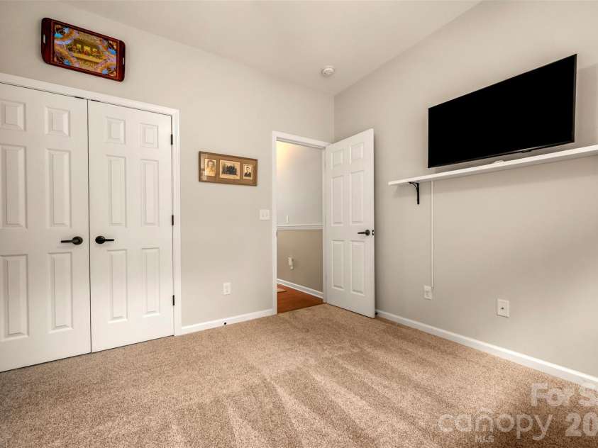 131 Creekwalk Lane, Hendersonville, NC 28792.  MLS# CAR4416642, YatesRealty ID 46389. 