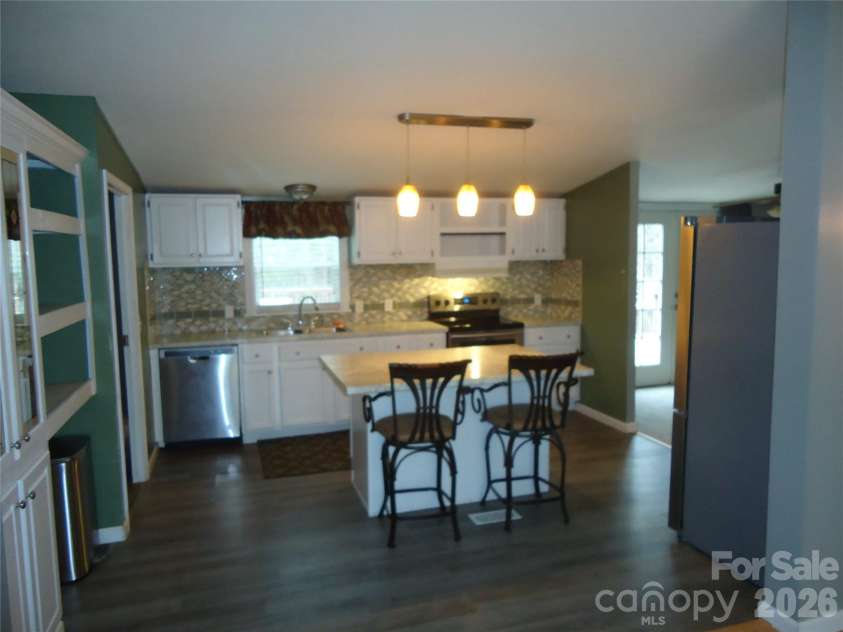 127 Mallardwood Drive, Mt Ulla, NC 28125.  MLS# CAR4344857, YatesRealty ID 4639. 