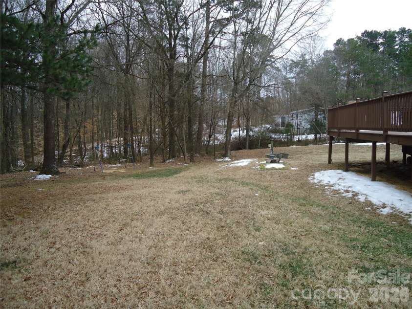 127 Mallardwood Drive, Mt Ulla, NC 28125.  MLS# CAR4344857, YatesRealty ID 4639. 