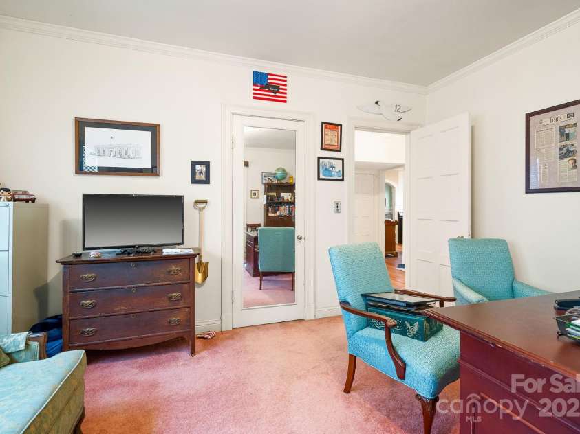 3 Elliott Drive, Thomasville, NC 27360.  MLS# CAR4229217, YatesRealty ID 4639. Bedroom on main