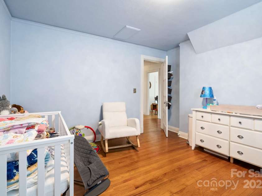 3 Elliott Drive, Thomasville, NC 27360.  MLS# CAR4229217, YatesRealty ID 4639. Bonus Room on 2nd level