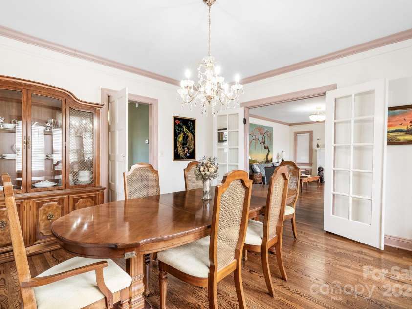 3 Elliott Drive, Thomasville, NC 27360.  MLS# CAR4229217, YatesRealty ID 4639. Dining Room