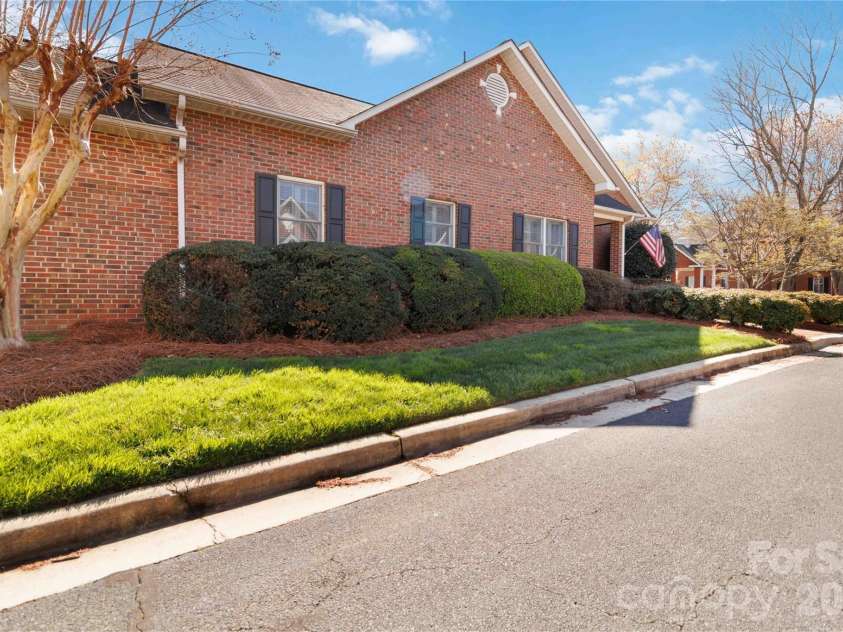 700 Warrington Place, Rock Hill, SC 29732.  MLS# CAR4354552, YatesRealty ID 4639. 