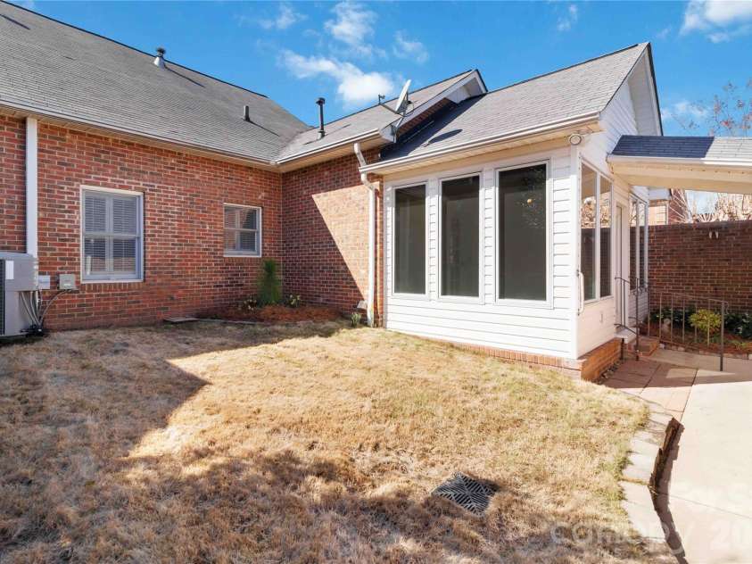 700 Warrington Place, Rock Hill, SC 29732.  MLS# CAR4354552, YatesRealty ID 4639. 