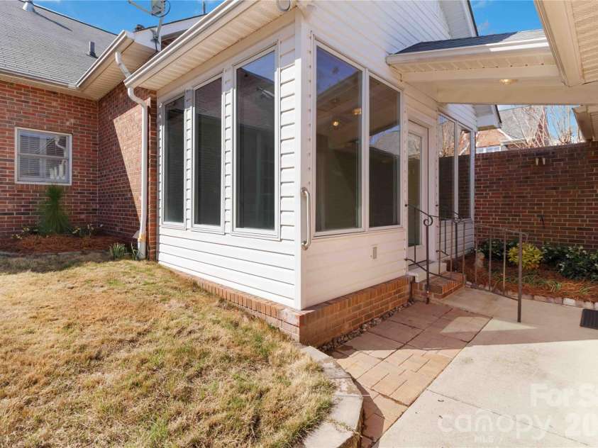 700 Warrington Place, Rock Hill, SC 29732.  MLS# CAR4354552, YatesRealty ID 4639. 