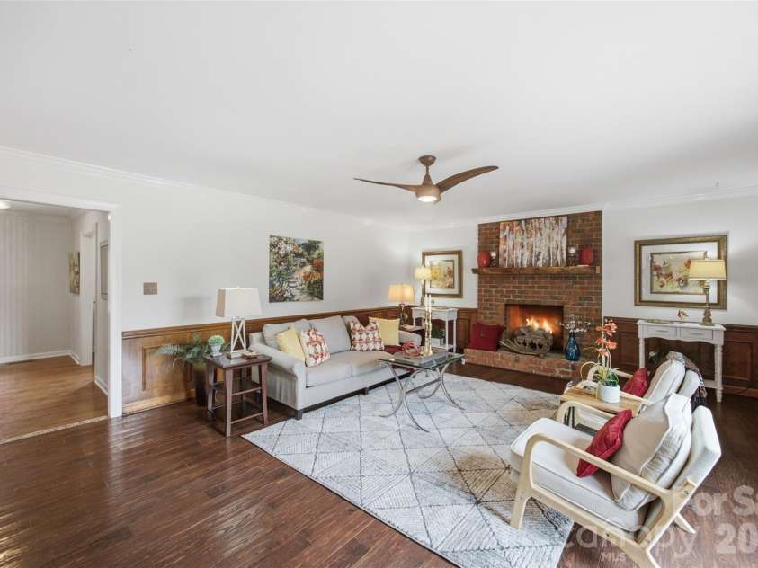1511 Prancer Lane, Gastonia, NC 28056.  MLS# CAR4412780, YatesRealty ID 46391. Great room looking toward center hall