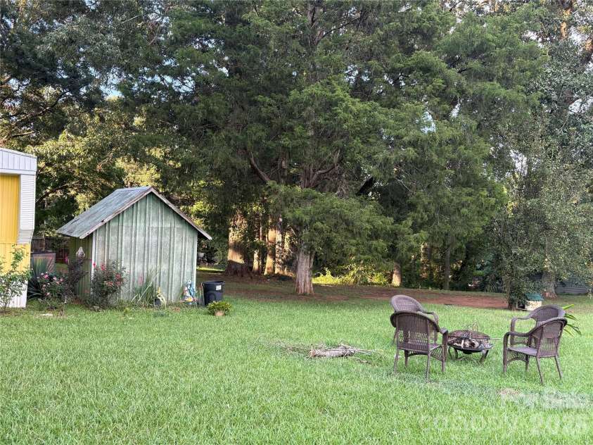 875 Hilldale Drive, Lancaster, SC 29720.  MLS# CAR4417415, YatesRealty ID 46392. 