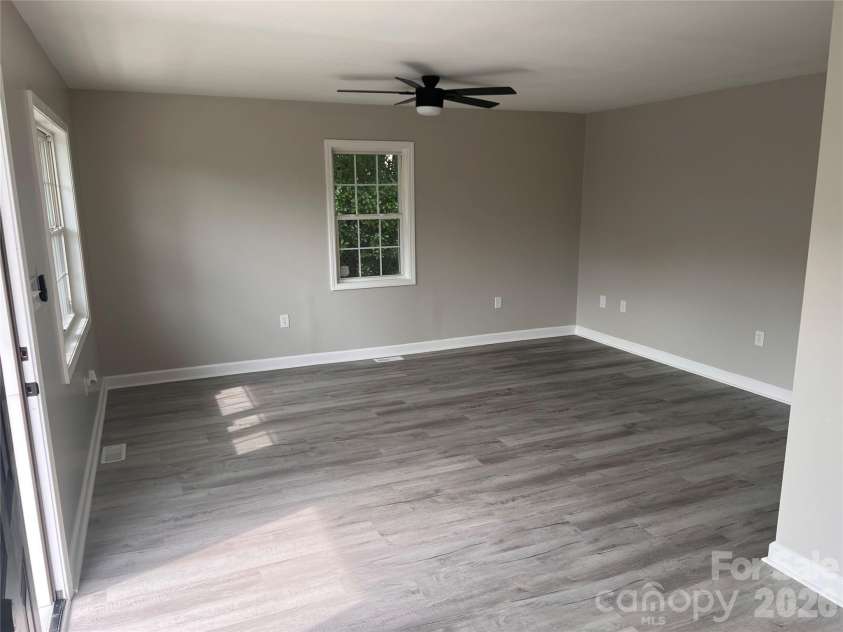 191 Mahan Street, Concord, NC 28025.  MLS# CAR4417461, YatesRealty ID 46393. 