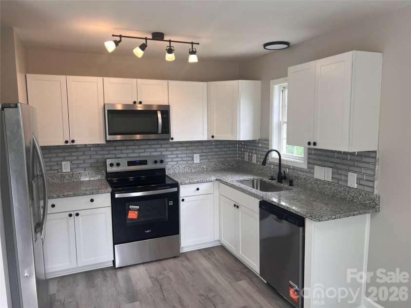 191 Mahan Street, Concord, NC 28025.  MLS# CAR4417461, YatesRealty ID 46393. 