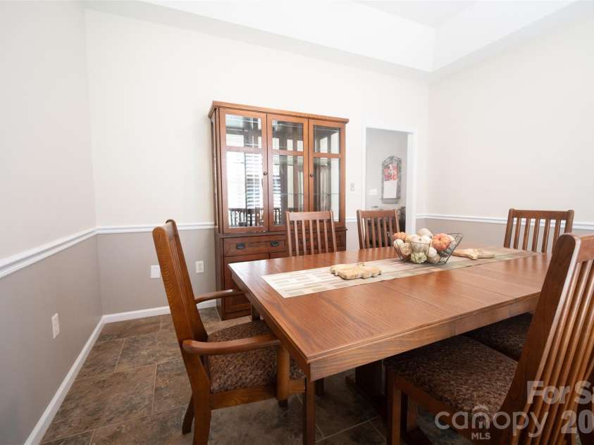 115 Providence Place, York, SC 29745.  MLS# CAR4390448, YatesRealty ID 46394. Dining room
