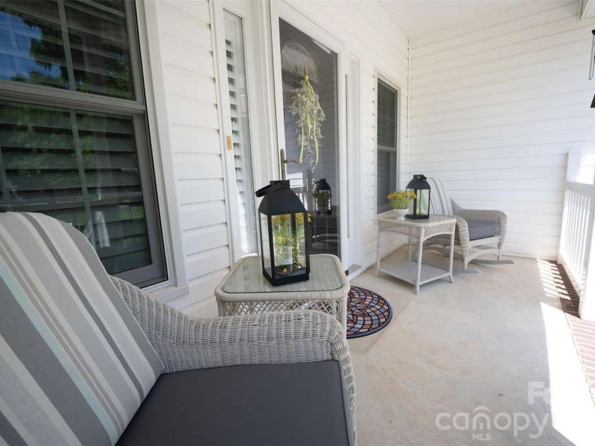 115 Providence Place, York, SC 29745.  MLS# CAR4390448, YatesRealty ID 46394. Front porch