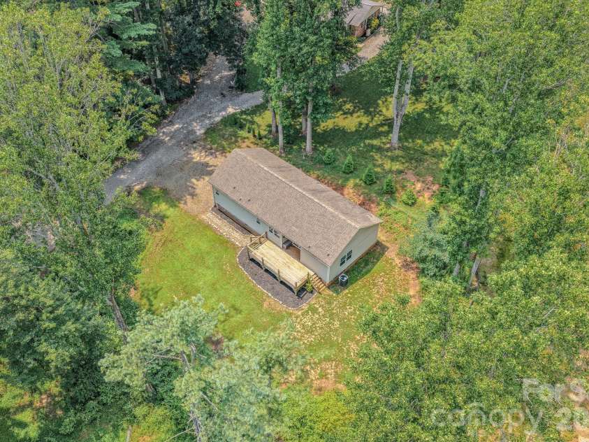 17 Berry Hill Road, Asheville, NC 28806.  MLS# CAR4408731, YatesRealty ID 46396. 