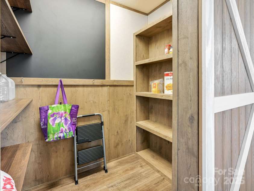 123 Big Oak Road, Hendersonville, NC 28792.  MLS# CAR4250843, YatesRealty ID 464. 