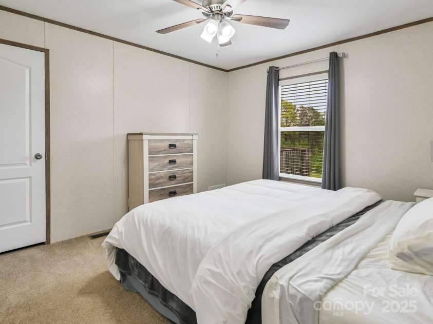 123 Big Oak Road, Hendersonville, NC 28792.  MLS# CAR4250843, YatesRealty ID 464. 