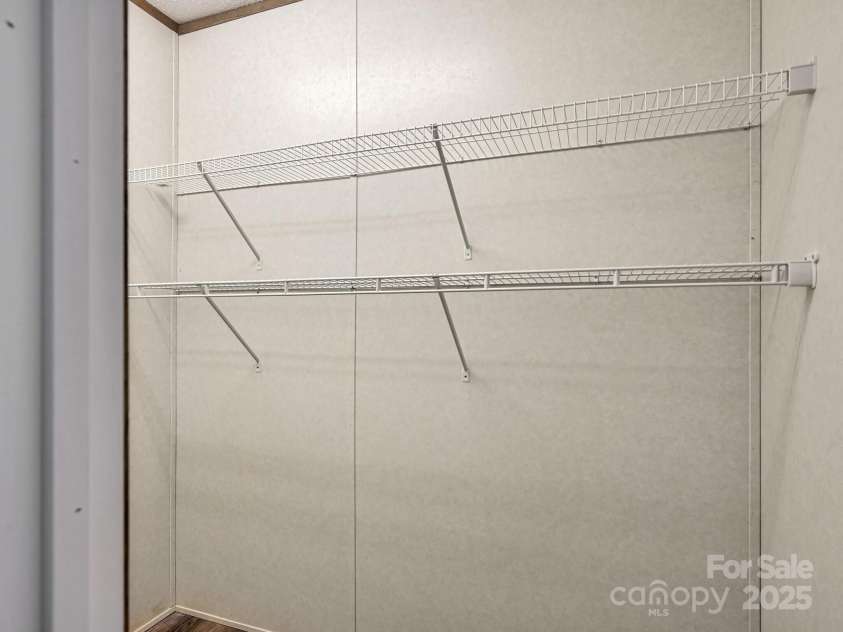 123 Big Oak Road, Hendersonville, NC 28792.  MLS# CAR4250843, YatesRealty ID 464. 