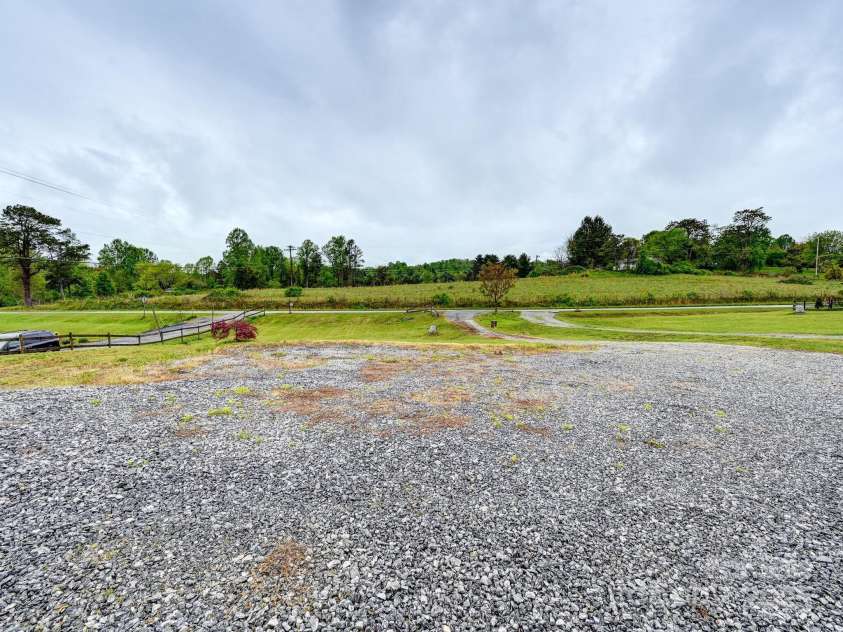 123 Big Oak Road, Hendersonville, NC 28792.  MLS# CAR4250843, YatesRealty ID 464. 