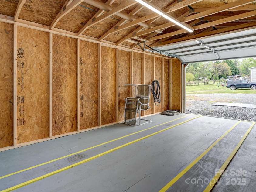 123 Big Oak Road, Hendersonville, NC 28792.  MLS# CAR4250843, YatesRealty ID 464. 