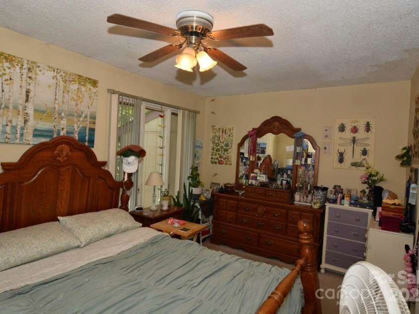 141 Colony Drive, Arden, NC 28704.  MLS# CAR4268154, YatesRealty ID 464. 