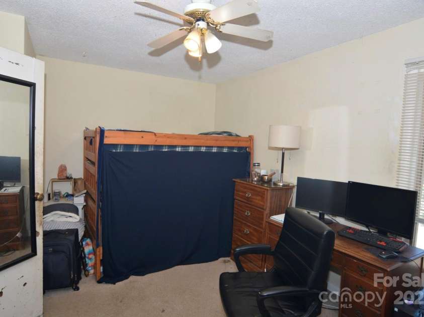 141 Colony Drive, Arden, NC 28704.  MLS# CAR4268154, YatesRealty ID 464. 