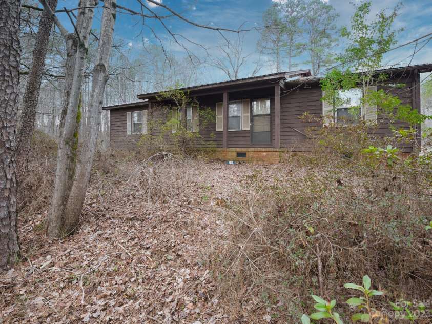 651, 655, 659 Dallas Stanley Highway, Dallas, NC 28034.  MLS# CAR3933079, YatesRealty ID 464. 