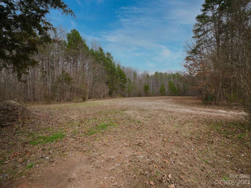 651, 655, 659 Dallas Stanley Highway, Dallas, NC 28034.  MLS# CAR3933079, YatesRealty ID 464. 