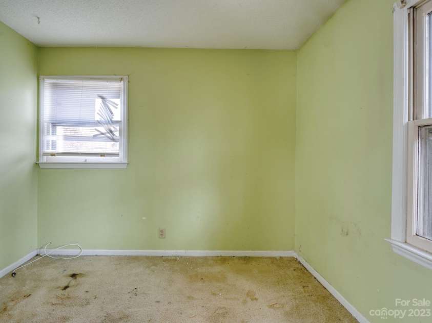 651, 655, 659 Dallas Stanley Highway, Dallas, NC 28034.  MLS# CAR3933079, YatesRealty ID 464. 