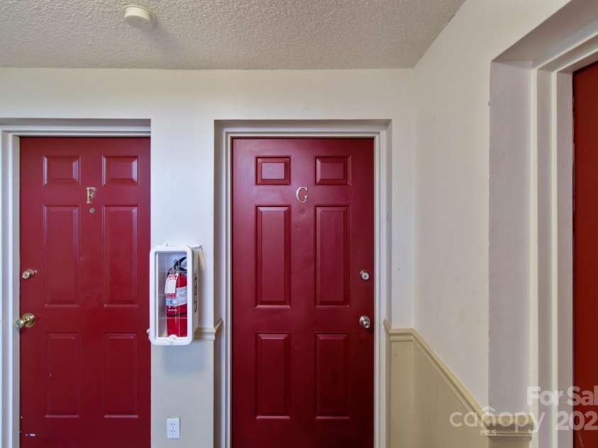 9405 Old Concord Road, Charlotte, NC 28213.  MLS# CAR4232141, YatesRealty ID 4640. 