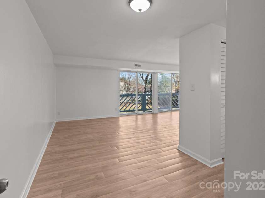 9405 Old Concord Road, Charlotte, NC 28213.  MLS# CAR4232141, YatesRealty ID 4640. 