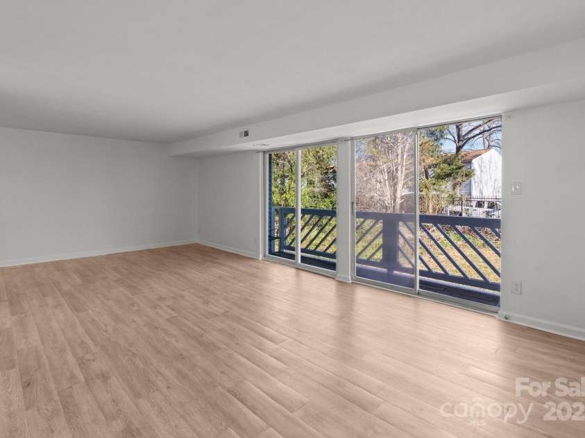 9405 Old Concord Road, Charlotte, NC 28213.  MLS# CAR4232141, YatesRealty ID 4640. 