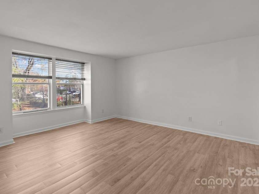 9405 Old Concord Road, Charlotte, NC 28213.  MLS# CAR4232141, YatesRealty ID 4640. 