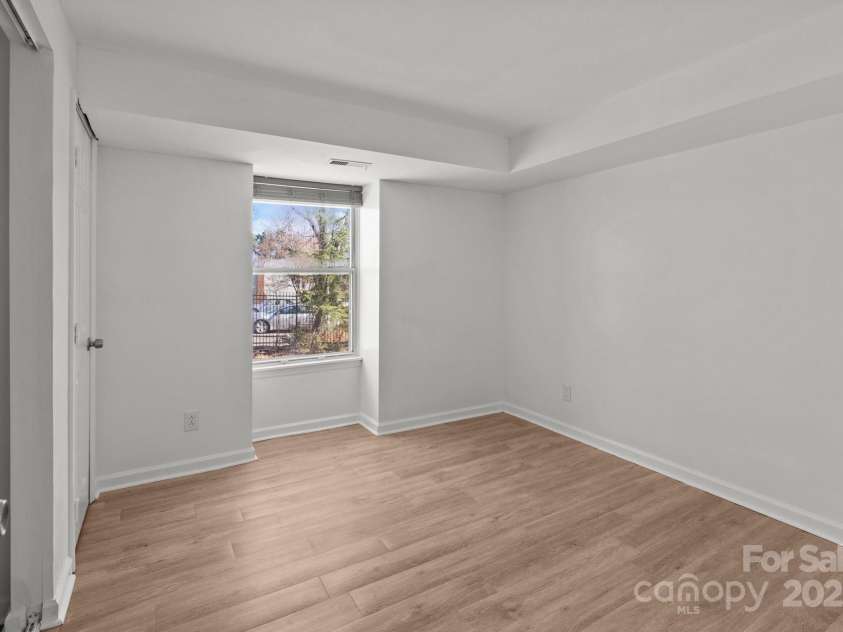 9405 Old Concord Road, Charlotte, NC 28213.  MLS# CAR4232141, YatesRealty ID 4640. 