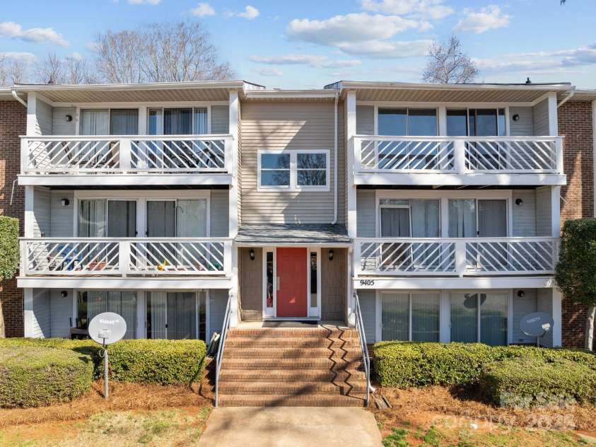 9405 Old Concord Road, Charlotte, NC 28213.  MLS# CAR4232141, YatesRealty ID 4640. 
