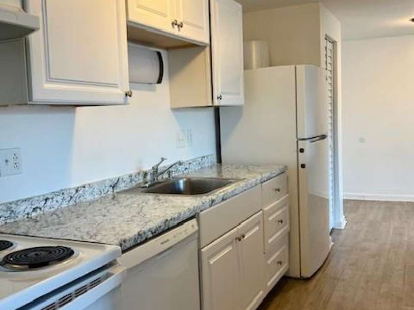 9405 Old Concord Road, Charlotte, NC 28213.  MLS# CAR4330531, YatesRealty ID 4640. 