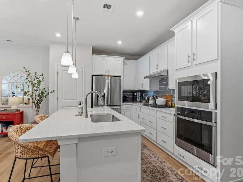 5471 Comiskey Alley, Kannapolis, NC 28081.  MLS# CAR4417384, YatesRealty ID 46402. 