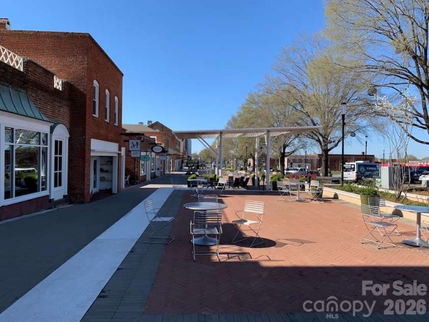 5471 Comiskey Alley, Kannapolis, NC 28081.  MLS# CAR4417384, YatesRealty ID 46402. 