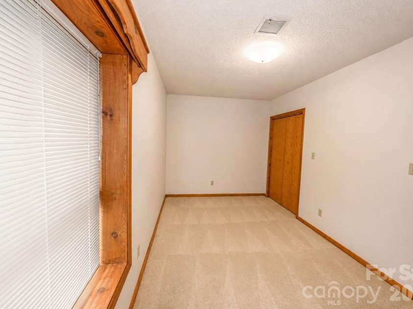 3711 Blendwood Lane, Hickory, NC 28601.  MLS# CAR4413481, YatesRealty ID 46403. Basement Bedroom or office