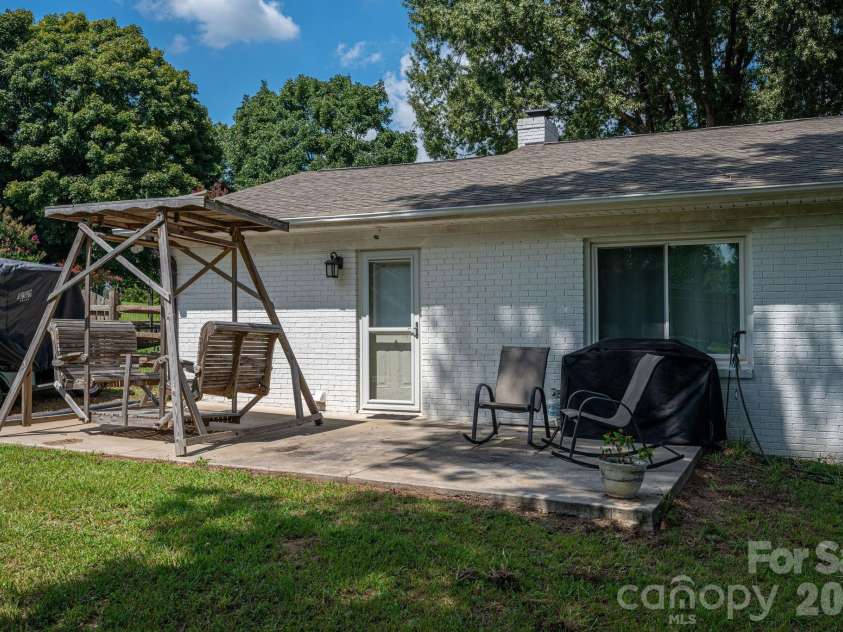 1718 Woolie Road, Lincolnton, NC 28092.  MLS# CAR4417317, YatesRealty ID 46404. Back patio