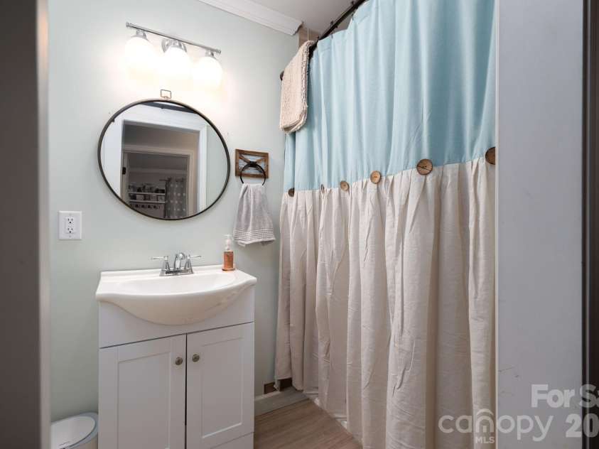 1718 Woolie Road, Lincolnton, NC 28092.  MLS# CAR4417317, YatesRealty ID 46404. Guest Bathroom