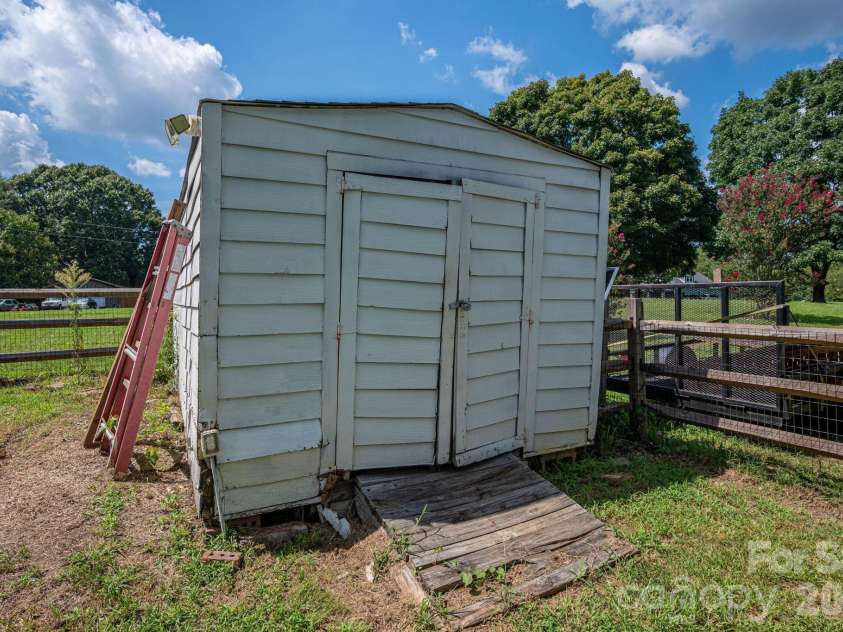 1718 Woolie Road, Lincolnton, NC 28092.  MLS# CAR4417317, YatesRealty ID 46404. Shed