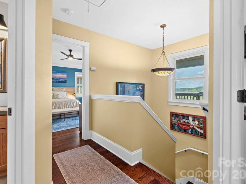 45 Logan Circle, Asheville, NC 28806.  MLS# CAR4415397, YatesRealty ID 46405. Upper level