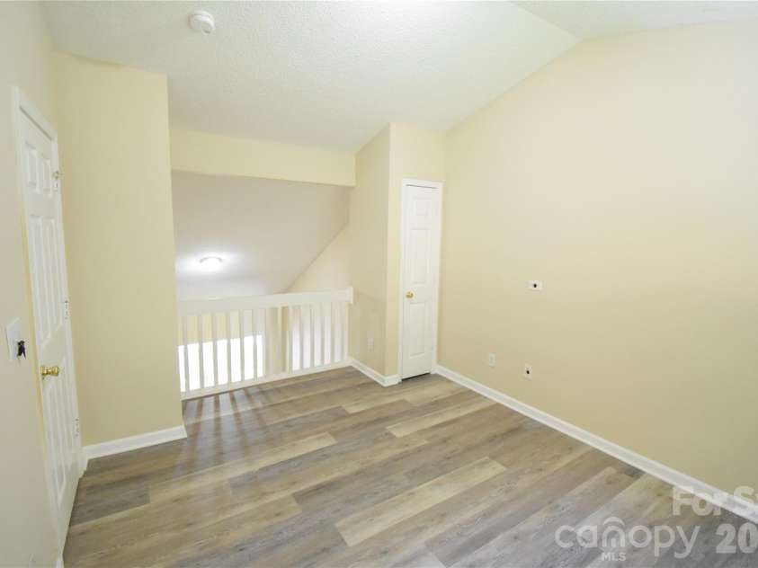 1814 Birch Heights Court, Charlotte, NC 28213.  MLS# CAR4409567, YatesRealty ID 46407. 