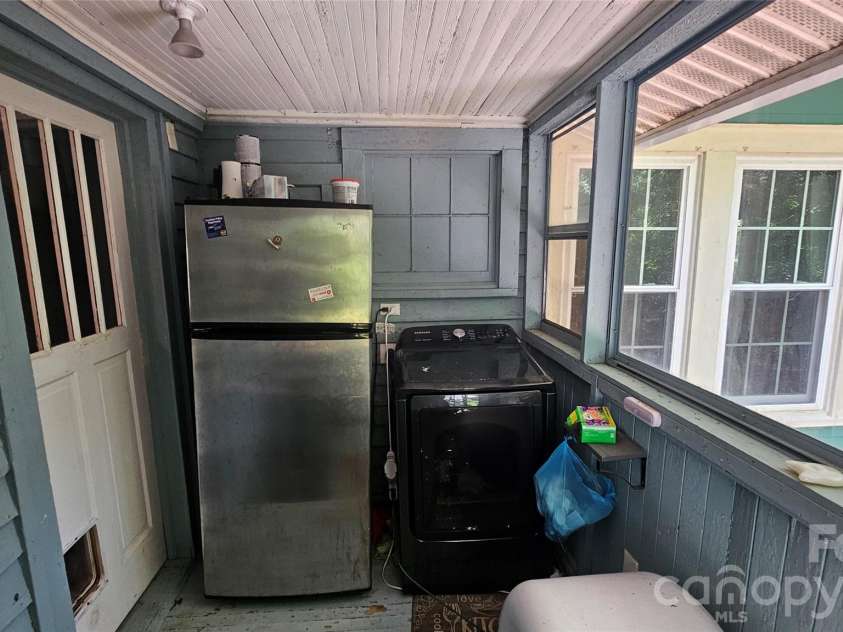 607 3rd Street, Spencer, NC 28159.  MLS# CAR4408591, YatesRealty ID 46408. Enclosed porch