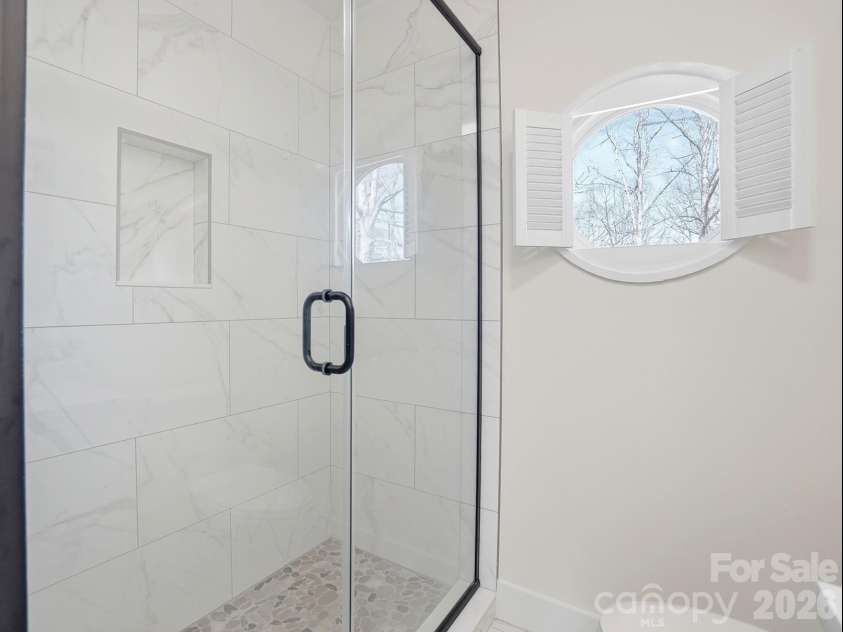 125a Forest Hills Drive, Monroe, NC 28112.  MLS# CAR4334050, YatesRealty ID 4641. Full Bathroom
